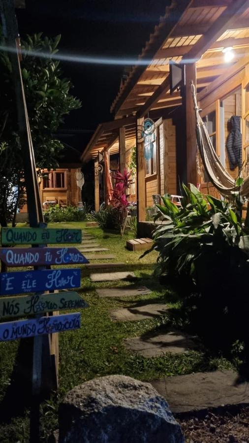 Casa Flor Hospedagens Praia do Rosa Exterior foto